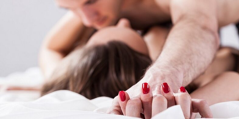 intimitate cu un atașament pentru mărirea penisului